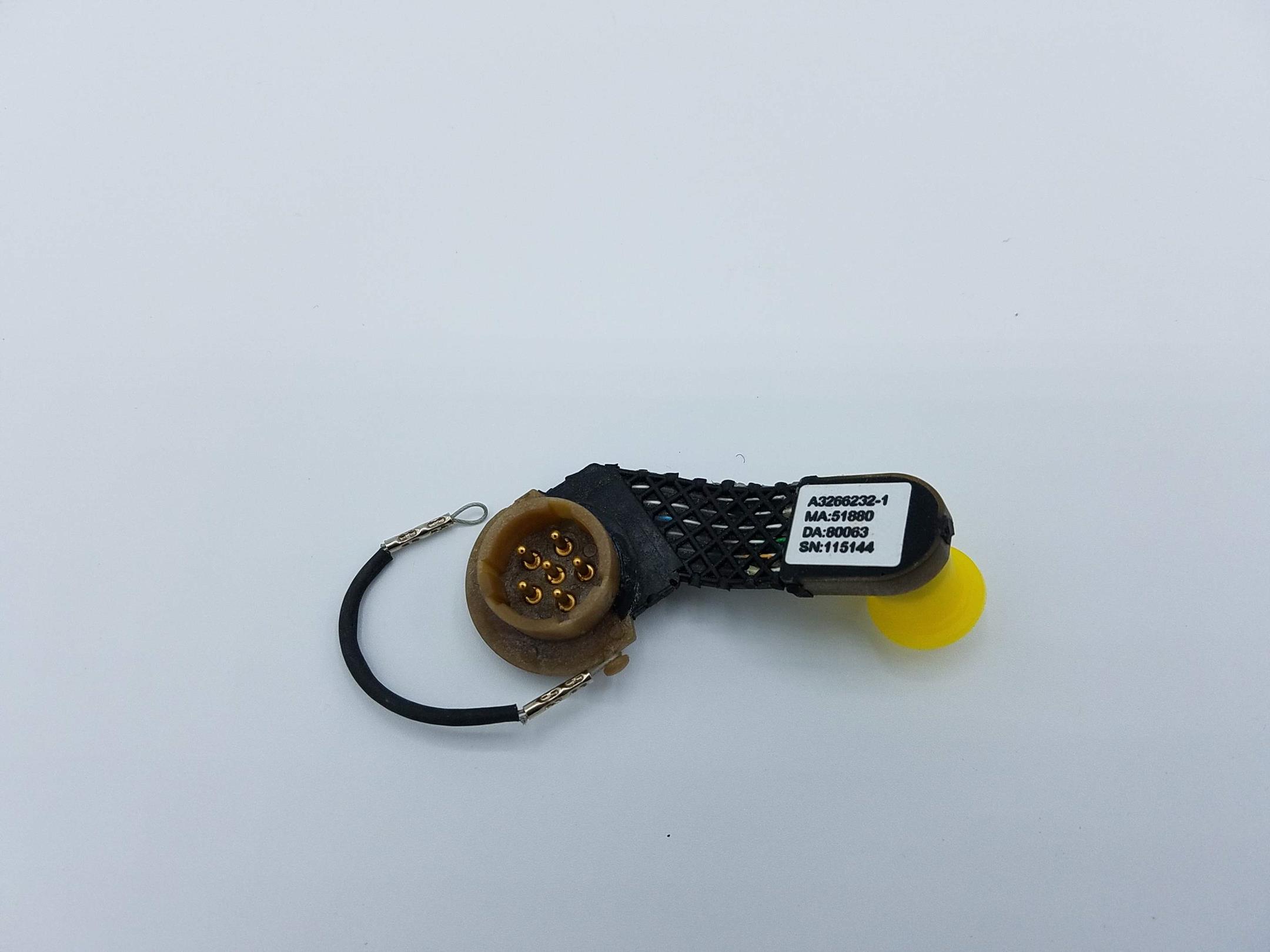 圖片  國家庫存編號 5995-01-461-8616